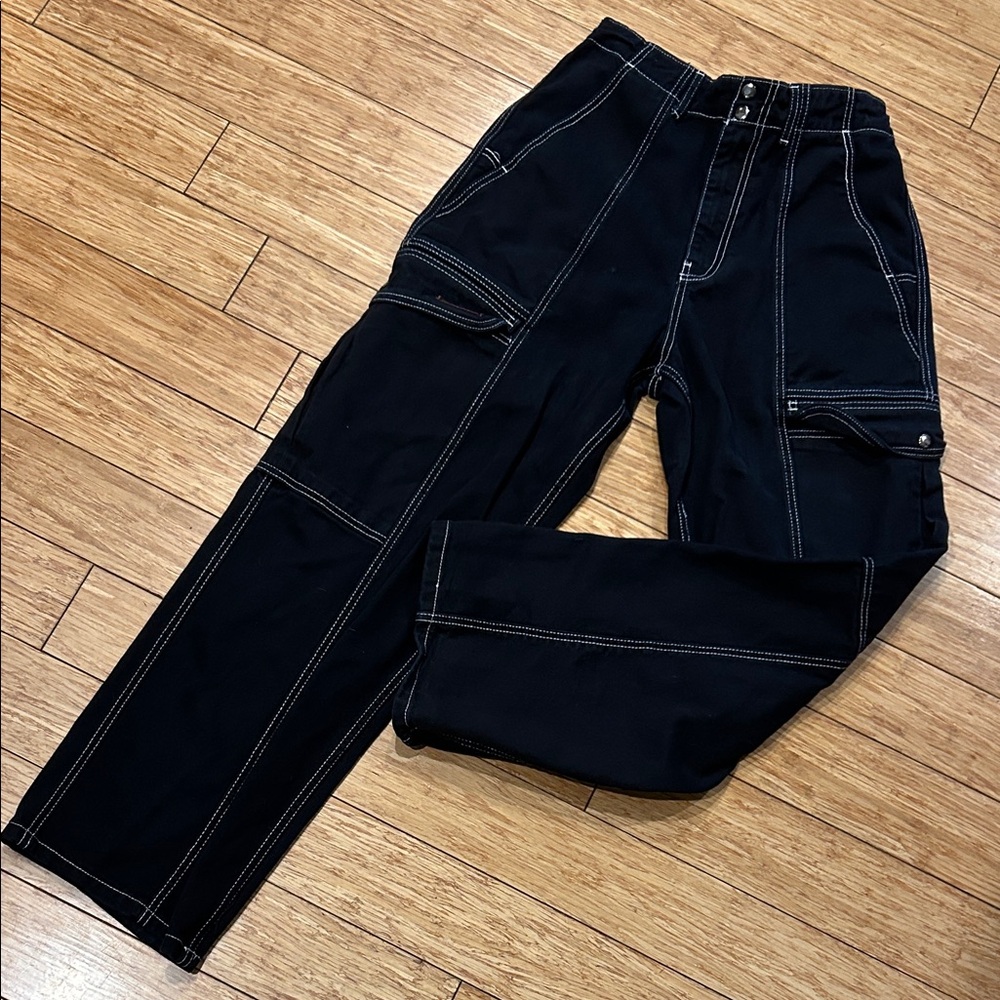 BDG Urban Outfitters Women's Black Cargo Pants - Size 30